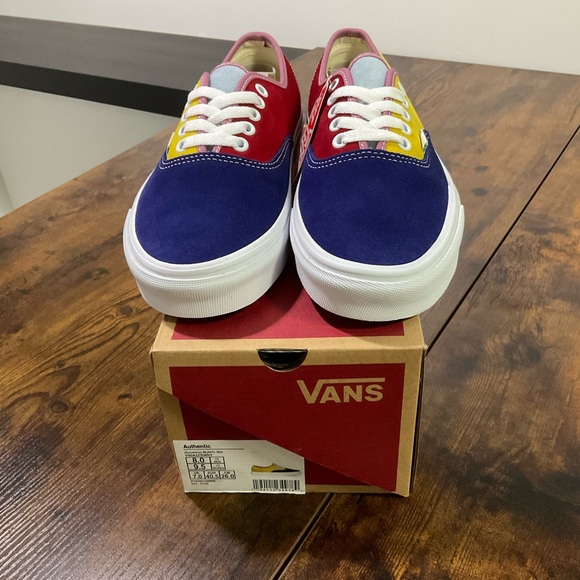 NEW!!! Vans Authentic Unisex 8us men 9.5us women - Picture 5 of 6